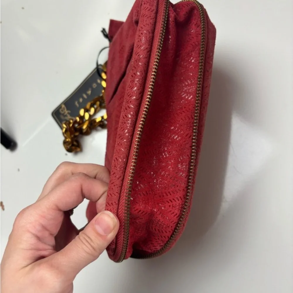 Sharif‎ chain strap red leather mini bag clutch